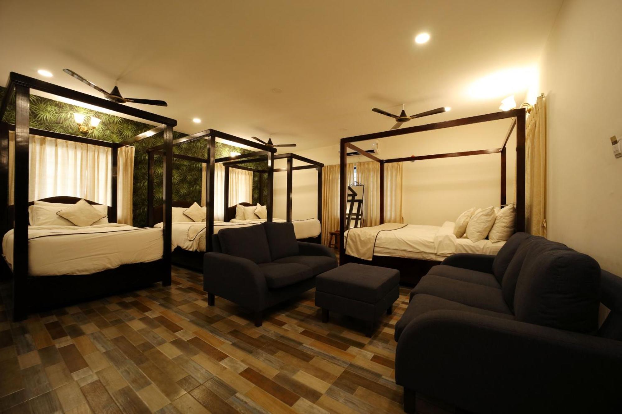 Brown Town Resort & Spa Haidarábád Kültér fotó